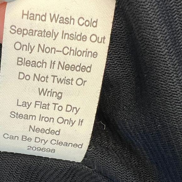 CAbi Ribbed Chevron Knit Navy Blue A-Line Sweater Skirt Size L - Picture 8 of 9